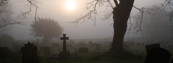 Leafield churchyard, foggy morning